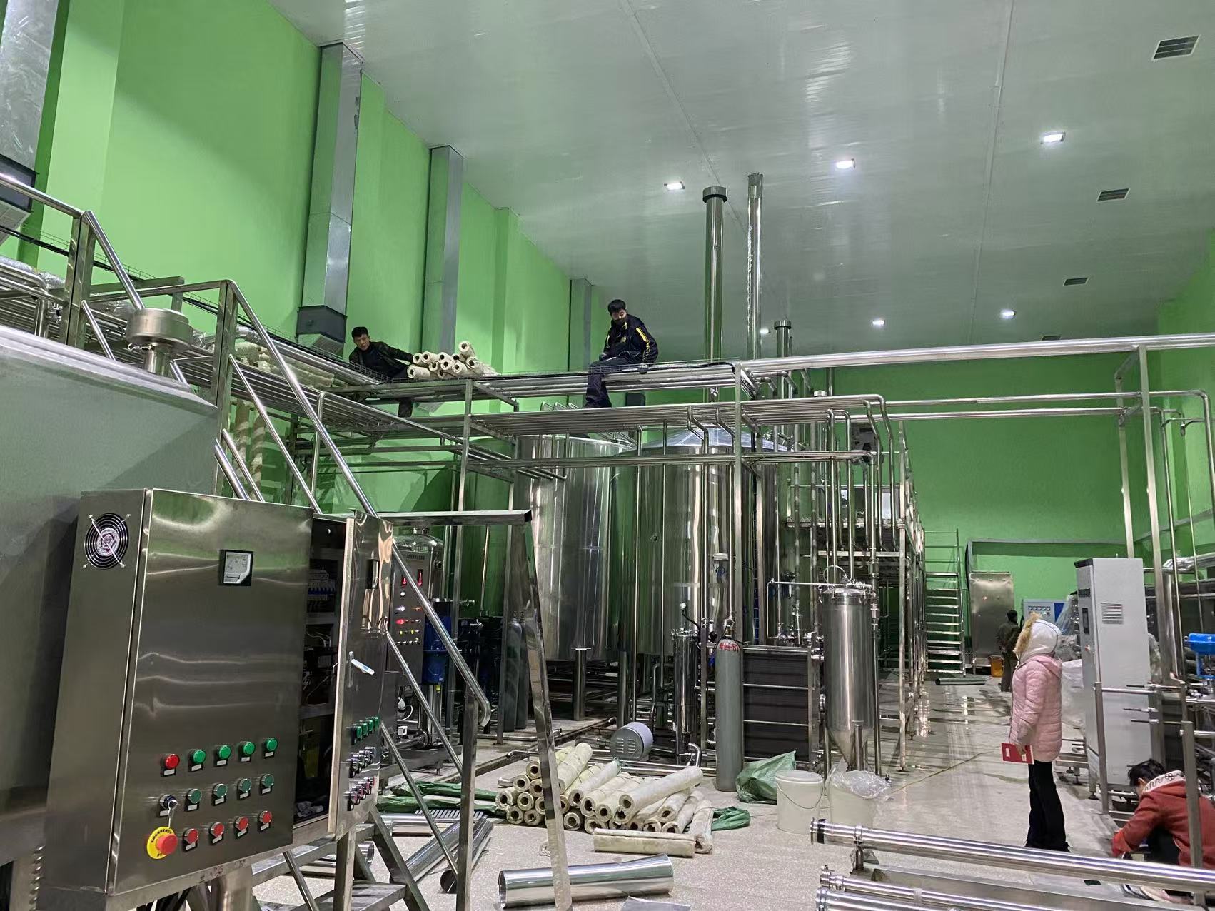 汉南精酿啤酒设备厂—精酿啤酒设备制造：传承工艺与创新科技的交融